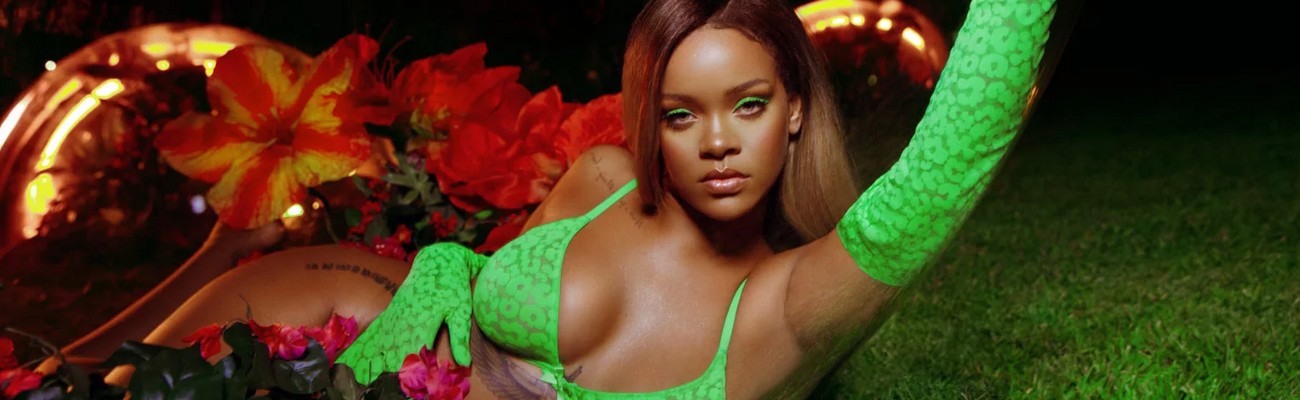 Rihanna celebrates womanhood at NYFW
