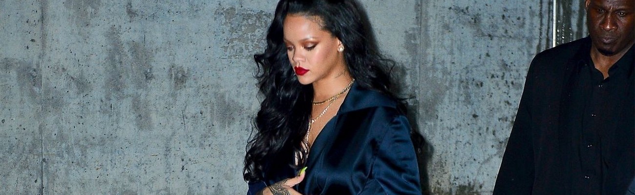 Rihanna dines out in New York